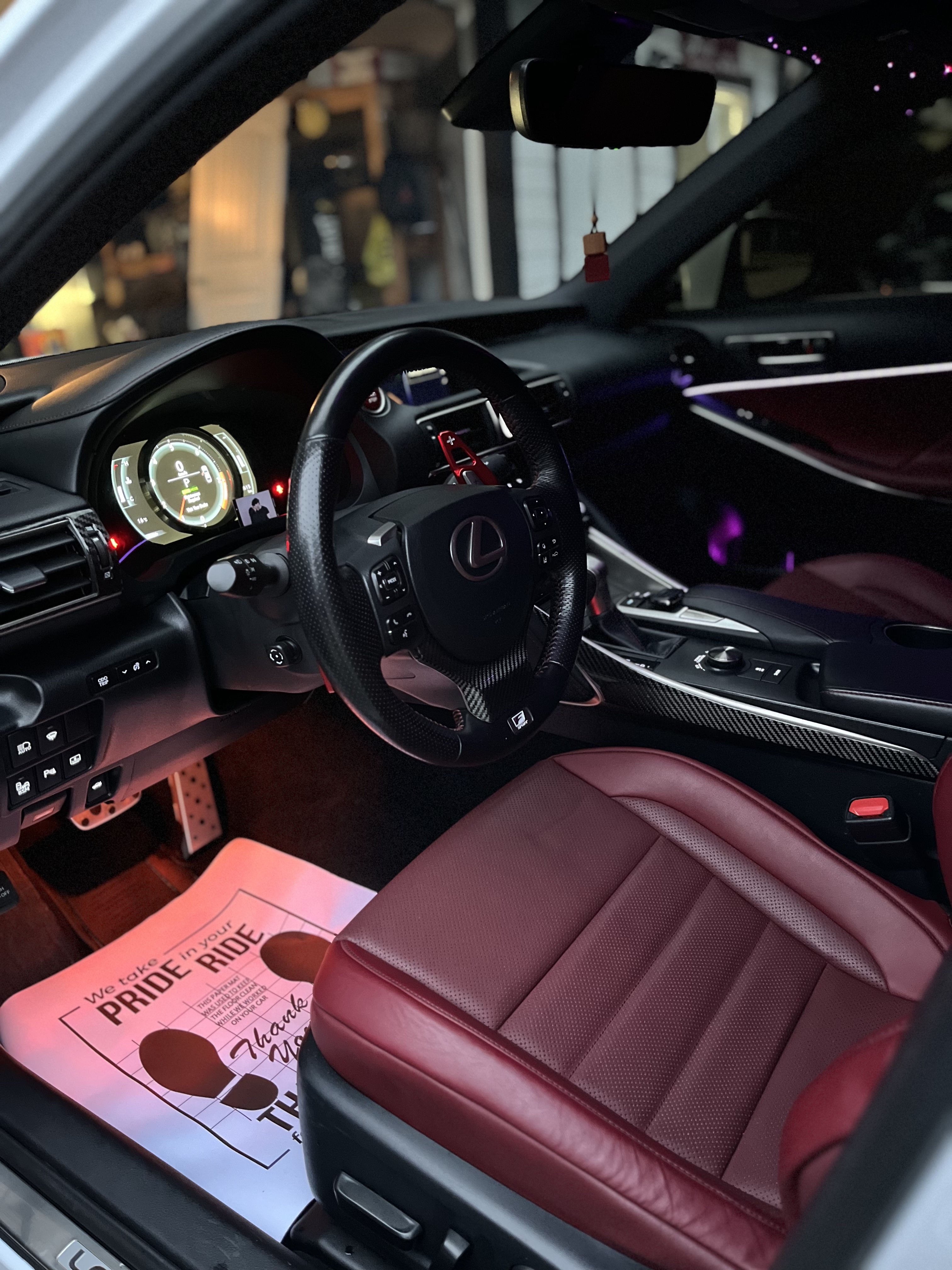 Lexus IS350 Interior detail