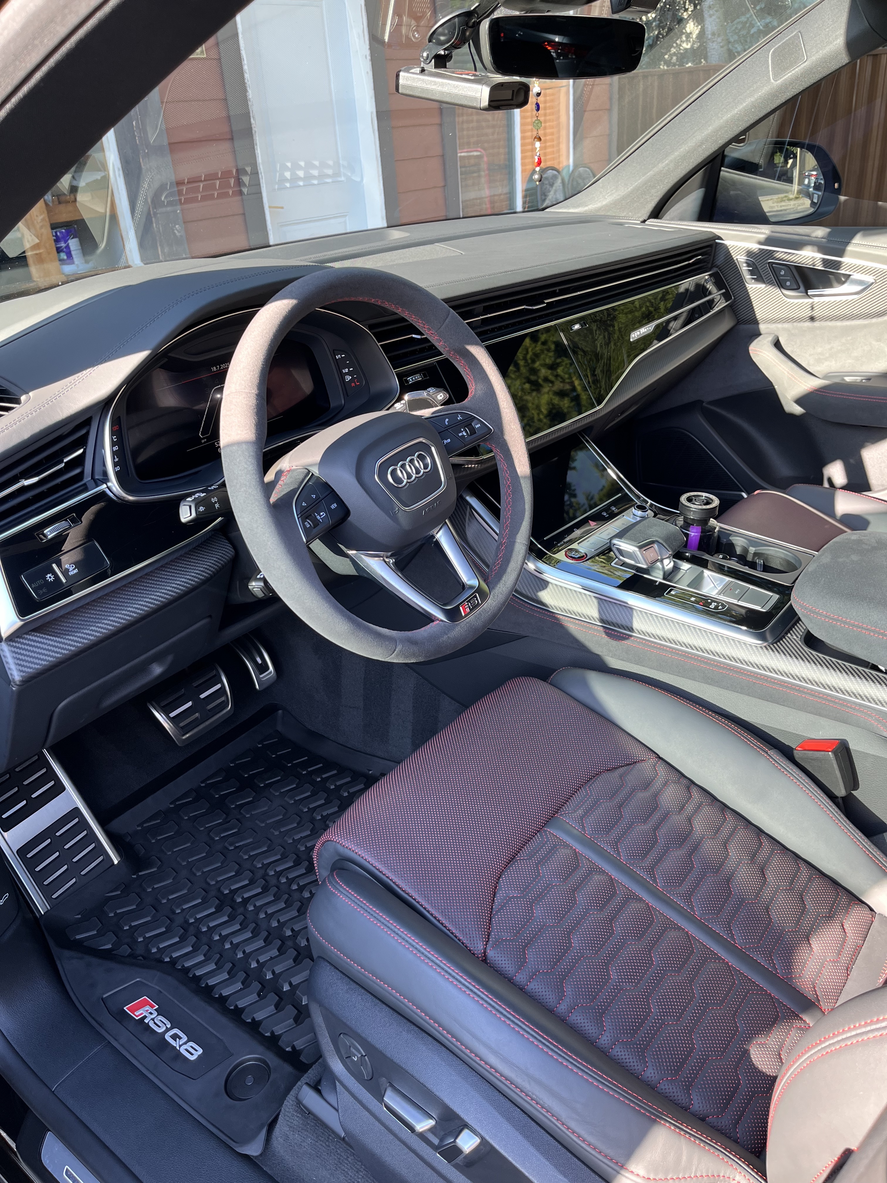 AUDI RSQ8 Interior detail